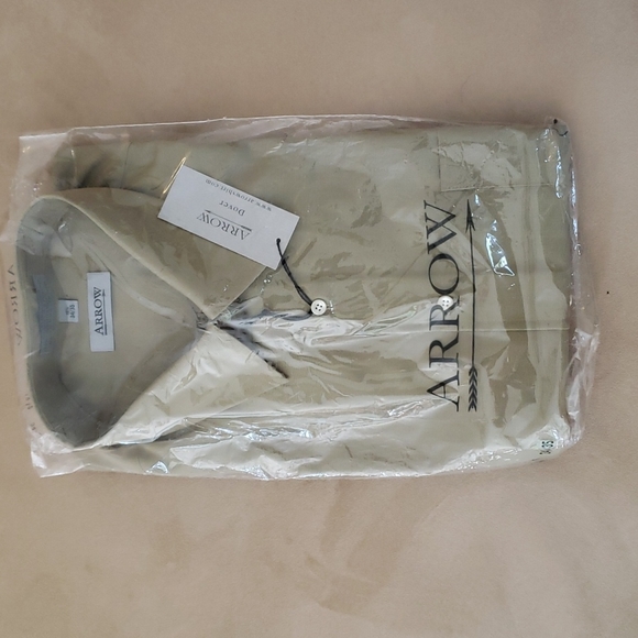 arrow brand dress shirts Men's Arrow Classic-Fit Dress Shirt